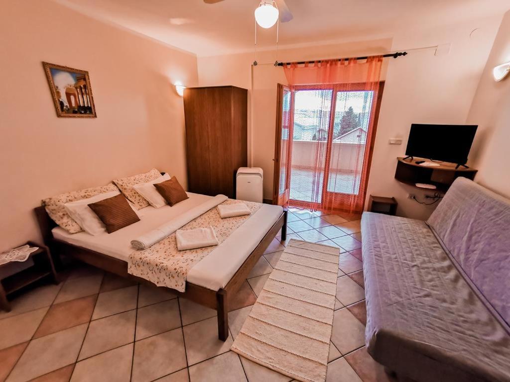 Apartments Rukelj Karlobag Zewnętrze zdjęcie