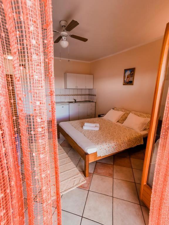 Apartments Rukelj Karlobag Zewnętrze zdjęcie